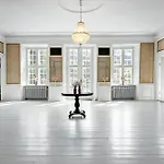 Manor With Soul Between Forest And On Funen 別荘 Ullerslev
