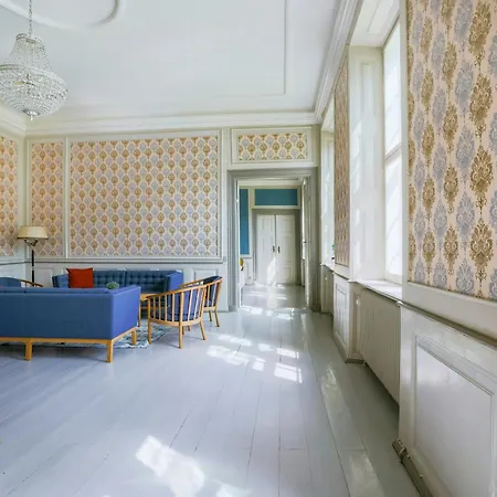 Manor With Soul Between Forest And On Funen * Ullerslev