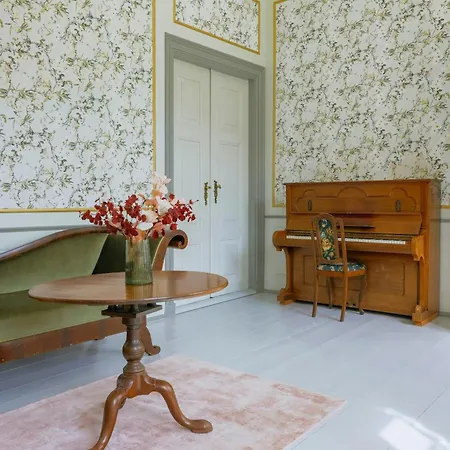 Manor With Soul Between Forest And On Funen بيت للعطل Ullerslev
