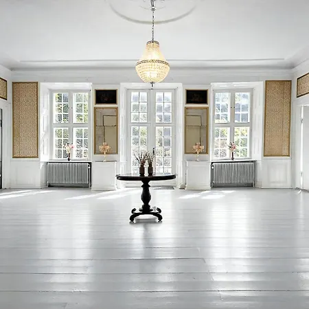 Manor With Soul Between Forest And On Funen Ferienhaus Ullerslev